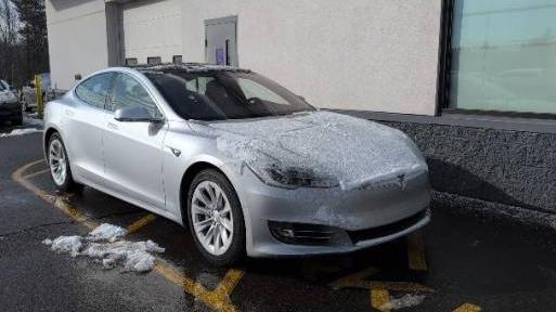 TESLA MODEL S 2018 5YJSA1E26JF243739 image